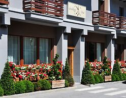 Serendipity Hotel