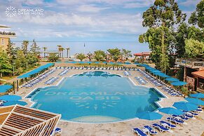 Dreamland Oasis Resort & Spa