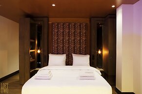 Manzo's Suites