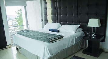Giakor Suites