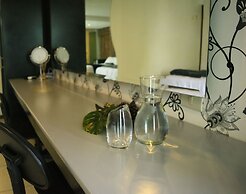 Giakor Suites