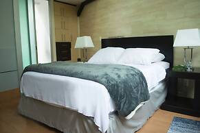 Giakor Suites