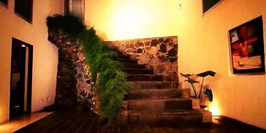 Giakor Suites