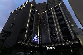 Louis Hotel