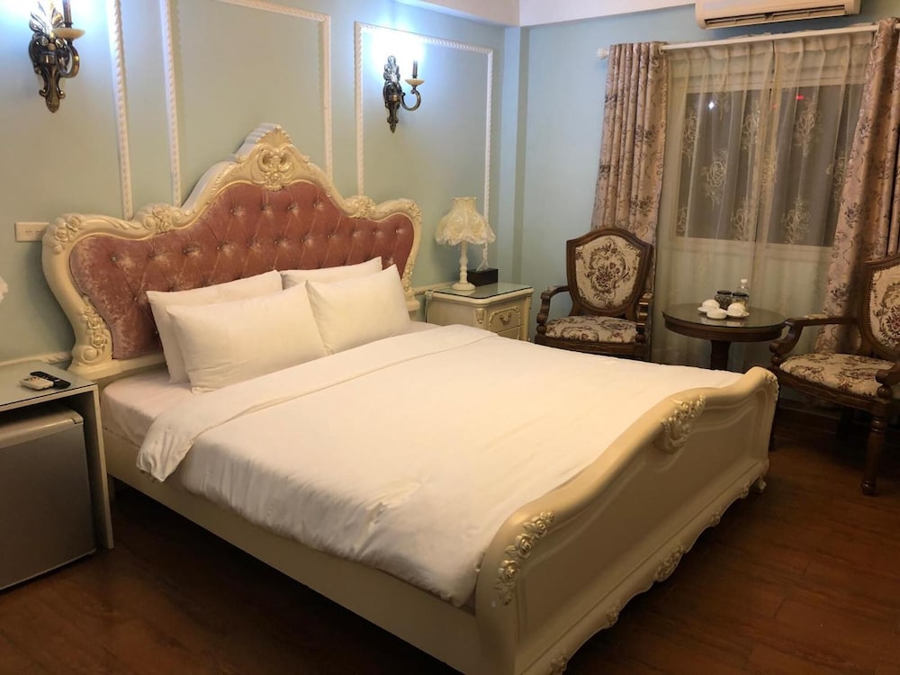 Ruby Hotel