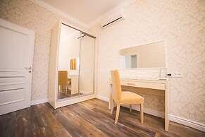 ASAO Apartments Walking Center Zone