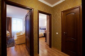 ASAO Apartments Walking Center Zone