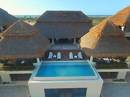 Grand Marina Hotel