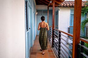 Aluna Hostel B&B