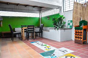 Aluna Hostel B&B
