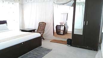 Savi Camps