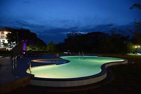 Lake Villa Resort