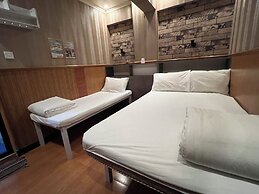 Kowloon New Hostel