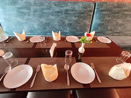 Hotel Savi Regency