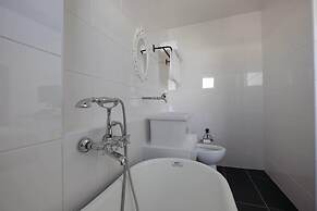 White Loft Hotel