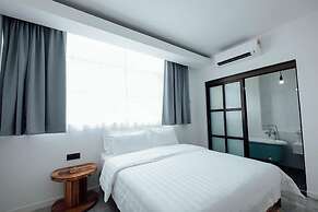 White Loft Hotel