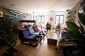 Nice Way Porto Hostel