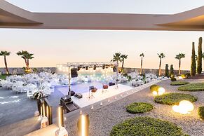 DoubleTree by Hilton Hotel Izmir Airport