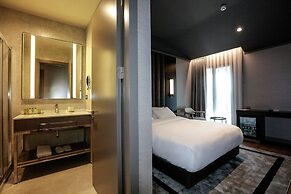 DoubleTree by Hilton Hotel Izmir Airport