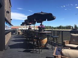 Coaldale Inn