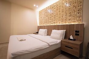 Great Pyramid Inn