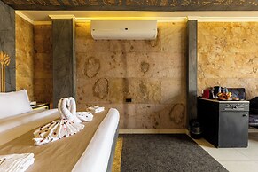 Great Pyramid Inn