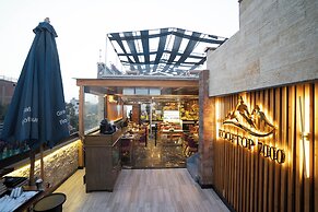 Great Pyramid Inn