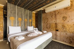 Great Pyramid Inn