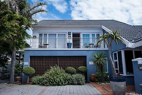 Admiralty Beach House