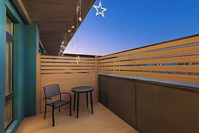 Courtyard by Marriott Shanghai International Tourism and Resorts Zone