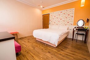 N. Castle Hotel