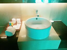 New World Hotel