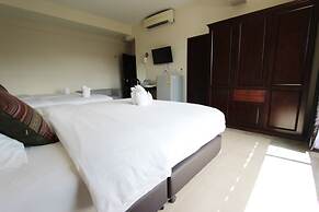 Baan Pordeedin
