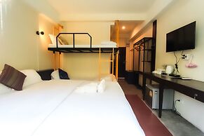 Baan Pordeedin