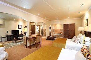 Shangri-La Manor - Adults Only
