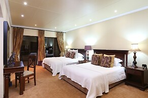 Shangri-La Manor - Adults Only
