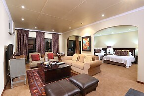 Shangri-La Manor - Adults Only