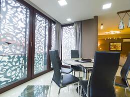 Tbilisi Core: Leo