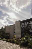 Hotel AWA Puerto Varas