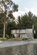 Hotel AWA Puerto Varas