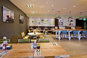 Premier Inn London Brixton