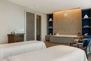 Wyndham Grand Clearwater Beach