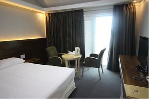 Ocean View Hotel