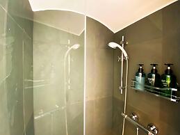 7th Heaven Vienna Center Apartments