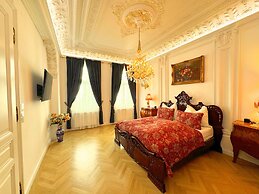 7th Heaven Vienna Center Apartments