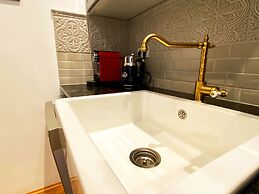 7th Heaven Vienna Center Apartments