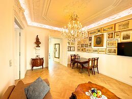 7th Heaven Vienna Center Apartments