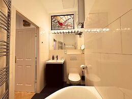 7th Heaven Vienna Center Apartments