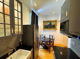 7th Heaven Vienna Center Apartments