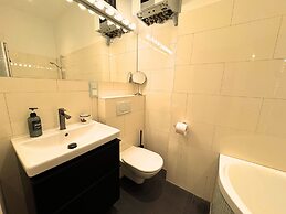 7th Heaven Vienna Center Apartments